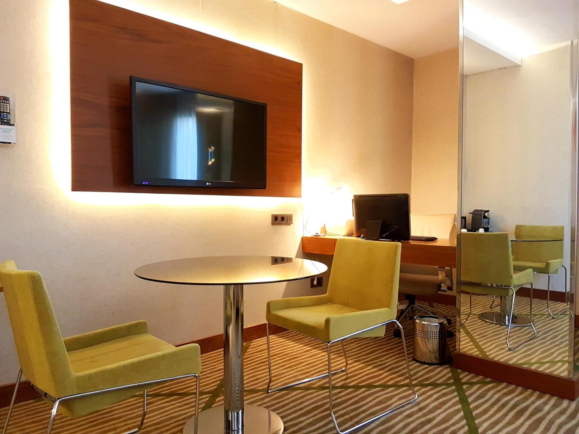 Holiday Inn Gaziantep By Ihg Exteriör bild