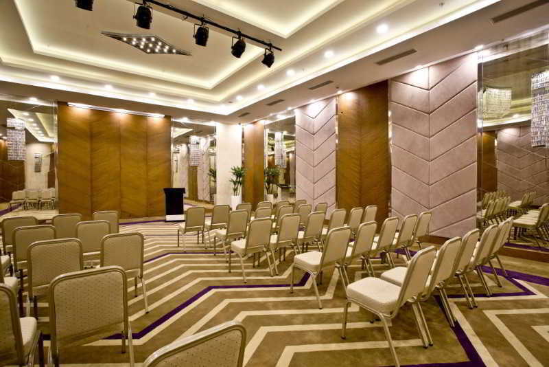 Holiday Inn Gaziantep By Ihg Exteriör bild